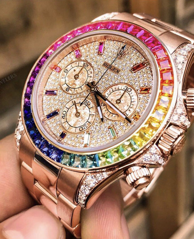 Watch Master Lab Custom pavé dial, bezel and diamonds on the case