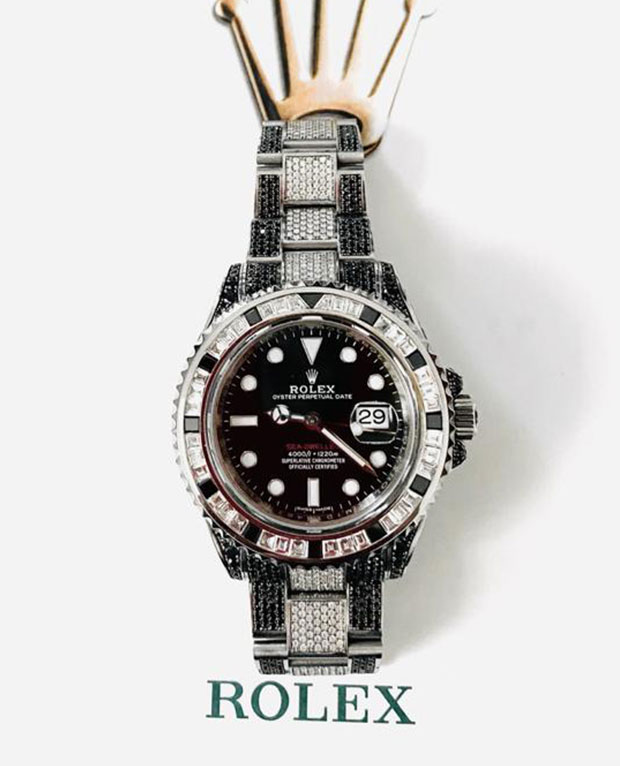 Watch Master Lab Custom bezel and full pavé diamonds on the watch