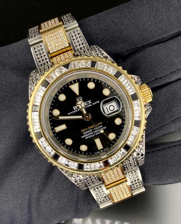 Watch Master Lab Custom bezel and full pavé diamonds on the watch